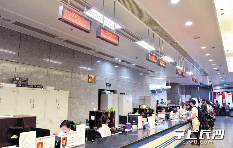 琼海同城24小时医保提取(同城医保卡转移怎么办理)